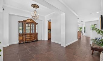 824 ISLEBAY Dr, Apollo Beach, FL 33572