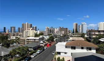 1560 Thurston Ave 504, Honolulu, HI 96822
