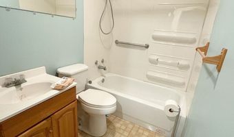 42 Walker St, Athens, OH 45701