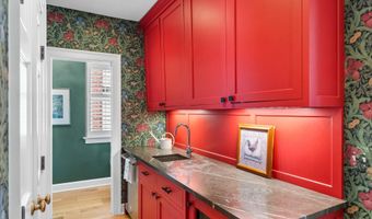 5005 ALLAN Rd, Bethesda, MD 20816