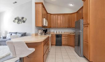 6 Sarah Ct, Amityville, NY 11701