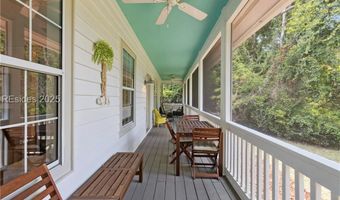 15 Palmetto Beach Dr, Bluffton, SC 29910