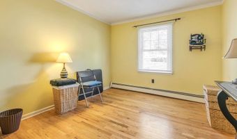 21 Liberty St, Andover, NJ 07801