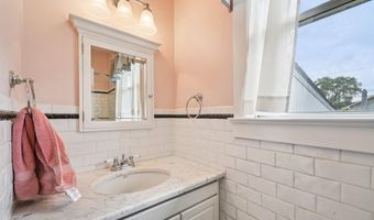140 S DAVIS Ave, Audubon, NJ 08106