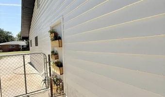 1515 Bryan Cir, Carlsbad, NM 88220