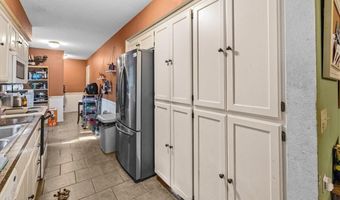 8 Kenilworth Dr, Bella Vista, AR 72714