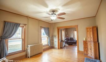 321 S Moore St, Algona, IA 50511