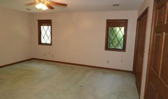 91 White Oak Dr, Batesville, IN 47006