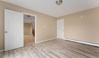 34 Bell St, Bayville, NJ 08721