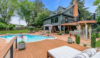 6 Trimbleford Ln, Middletown, NJ 07748