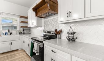 12 NW Sarai Cir, Andrews, TX 79714