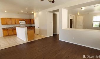 6895 S AMETHYST Dr, Chandler, AZ 85249