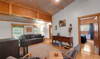10496 Florida St, Aurora, OH 44202