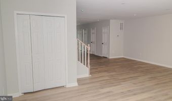 8906 CHESTNUT Ave, Bowie, MD 20720