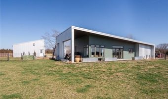 1564 N 450th Rd, Baldwin City, KS 66006