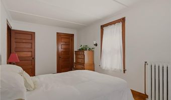 24 Thurston Ave, Newport, RI 02840