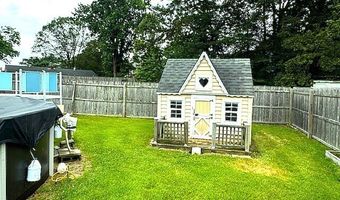 21 Eastwood Rd, Bridgeport, CT 06606