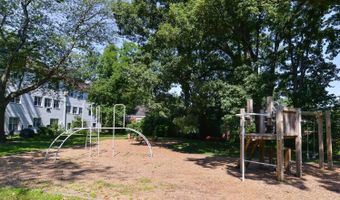 3414 GUNSTON Rd 733, Alexandria, VA 22302