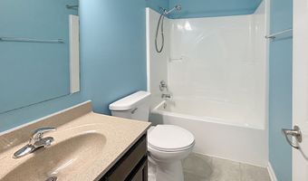 930 Penstock Ct, Avon, IN 46123