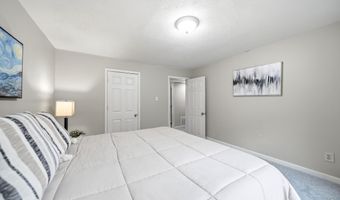 757 N Hanover St, Auburn, KS 66402