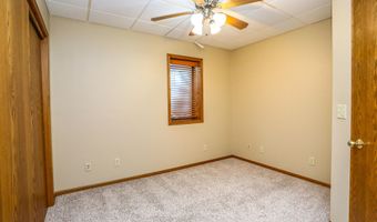 2107 SE Crystal Ave, Aberdeen, SD 57401