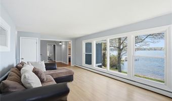 29 E Shore Dr, Coventry, RI 02816