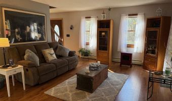 1196 Bancroft Rd, Becket, MA 01223