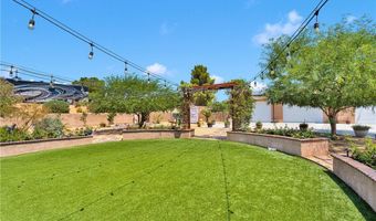 19420 Red Feather Rd, Apple Valley, CA 92307
