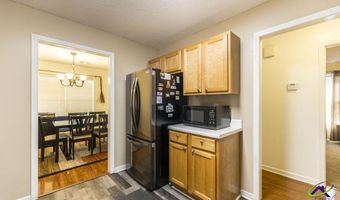 853 Parkview Dr, Macon, GA 31211