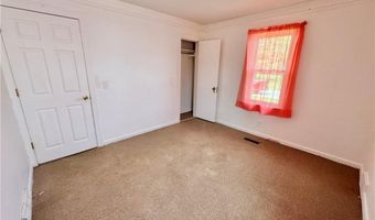 569 Broadway St, Austin, IN 47102