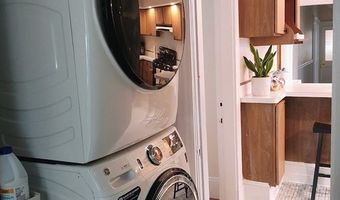 933 E Broadway 3, Boston, MA 02127