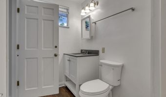 1752 S Hamilton Rd, Columbus, OH 43227