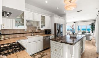 208 S Pacific St, Oceanside, CA 92054