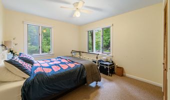 58 W Redding Rd, Danbury, CT 06810
