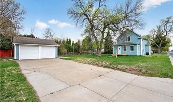 656 Madison St, Anoka, MN 55303
