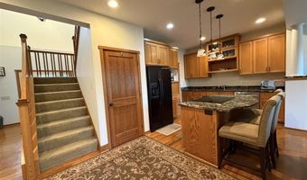 11662 Laketowne Vw, Albertville, MN 55301