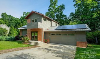 525 Wood Thrush Ct, Arden, NC 28704