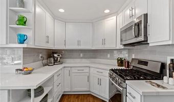 2708 Grove Ave, Carlsbad, CA 92008
