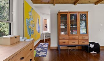 17 E Stillwater Ave, Beverly Shores, IN 46301