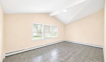 41 Madison Ave, Amityville, NY 11701