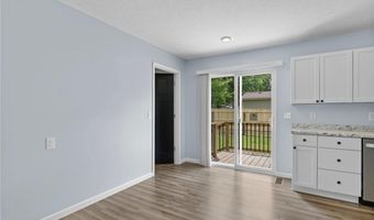 1215 Kenwood Dr, Austin, IN 47102