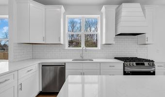 1 Southern Blvd, Bayville, NJ 08721
