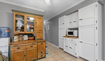 106 Nags Head Rd, Avawam, KY 41713
