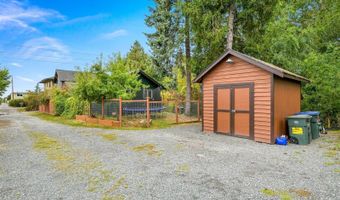 2412 W North St, Bellingham, WA 98225