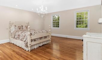 19 Pinnacle Rd, Amherst, NH 03031