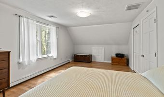 4 Canterbury Ln, Bourne, MA 02532