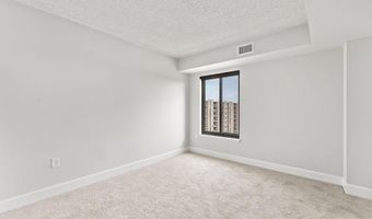 4500 S FOUR MILE RUN Dr 1113, Arlington, VA 22204