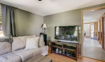 19 Amherst Rd, Merrimack, NH 03054