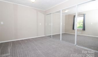 376 Mills Gap Rd TR 1, Asheville, NC 28803