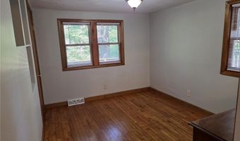 31 Lakeside Dr, Hopkinton, RI 02832